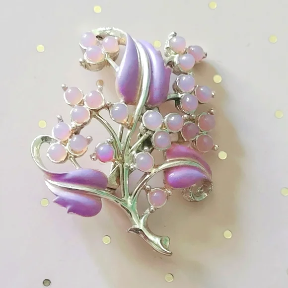 Lavender leaf plant brooch - Picture 1 of 2